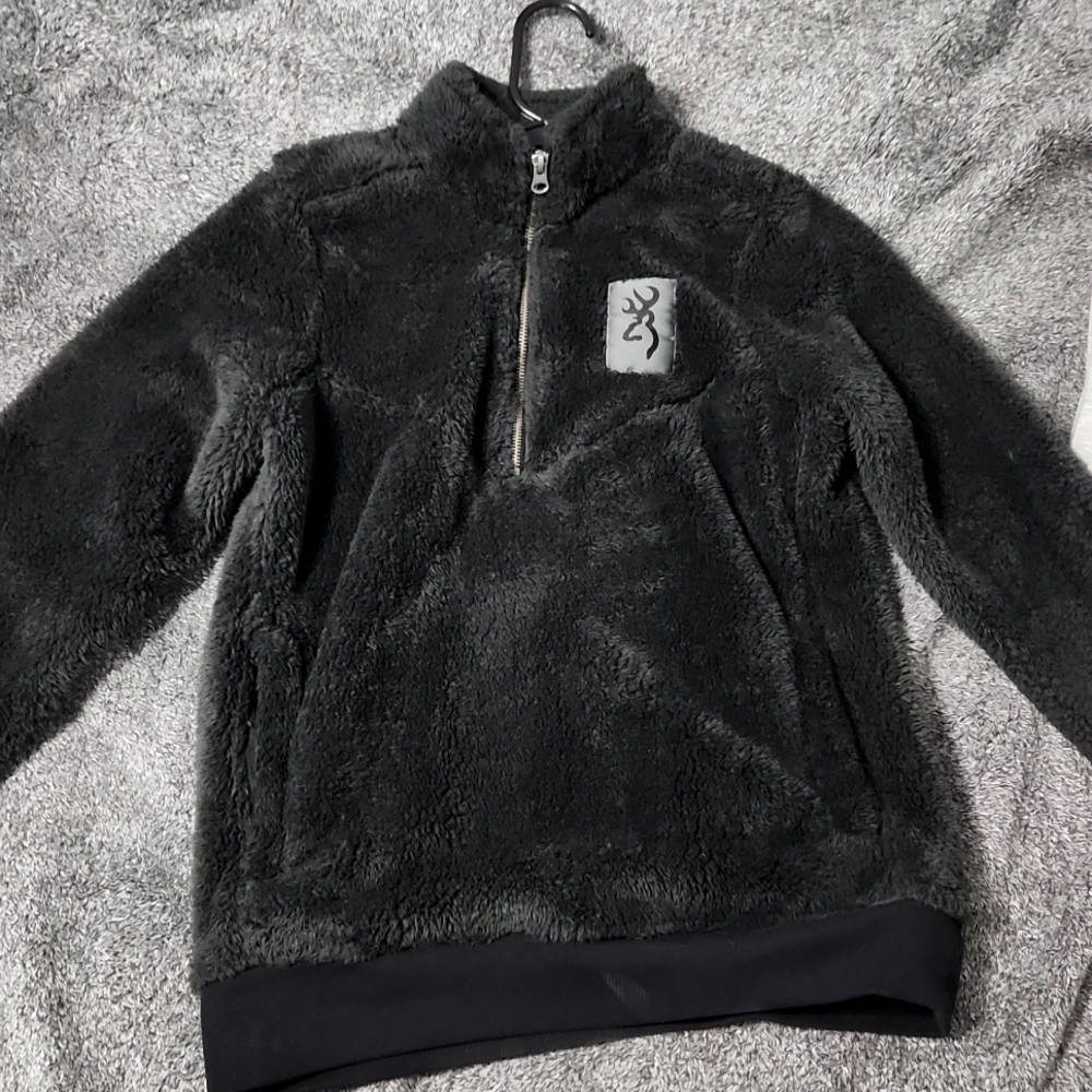 Browning sweater size S